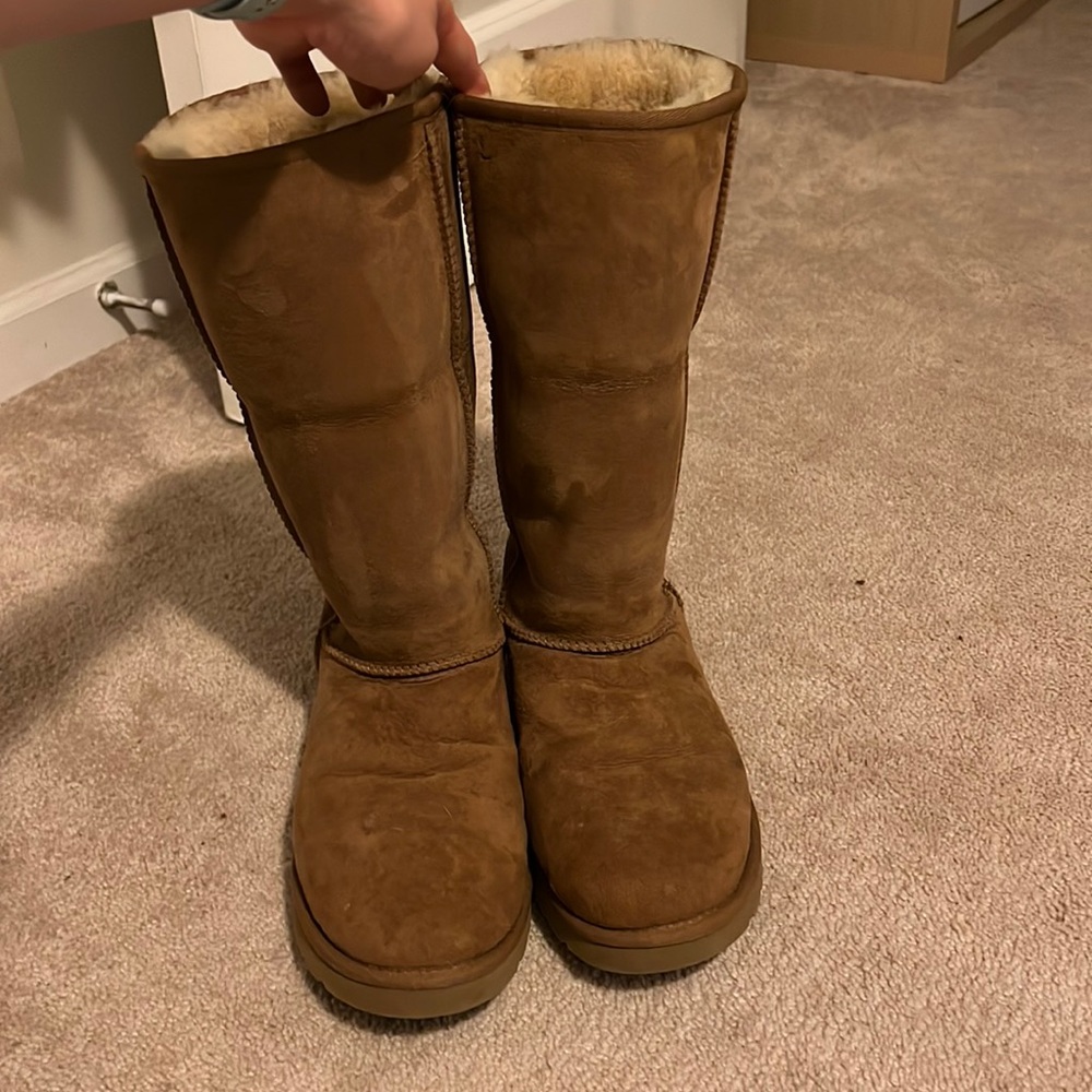 Authentic uggs
